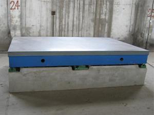 數(shù)控機床滑臺的關(guān)鍵技術(shù)分析